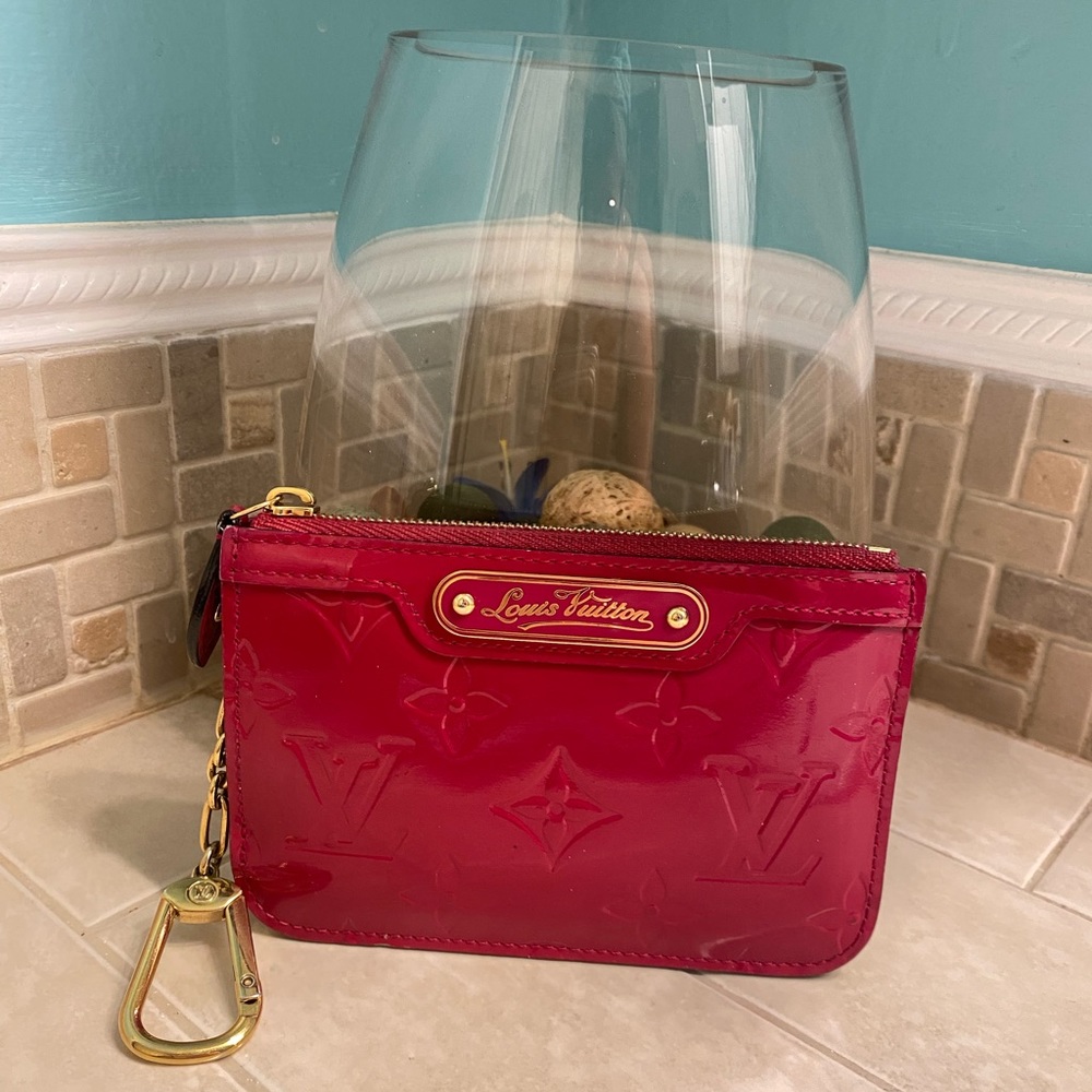 Louis Vuitton Vernis Indian Rose Key Cles!